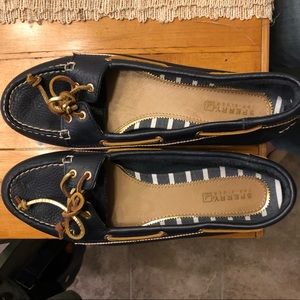 Sperry Top-Sider Women’s Navy boat shoes